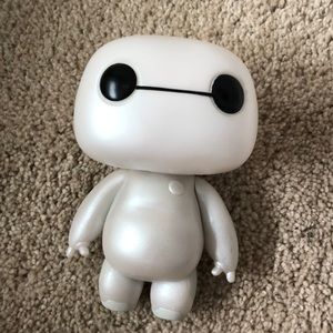 Baymax jumbo funko pop